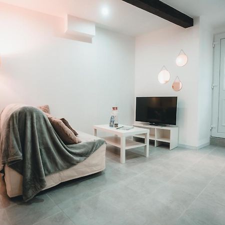 Appartement Neuf Et Moderne Dans Le Centre Ville 바그놀스쉬르세즈 외부 사진